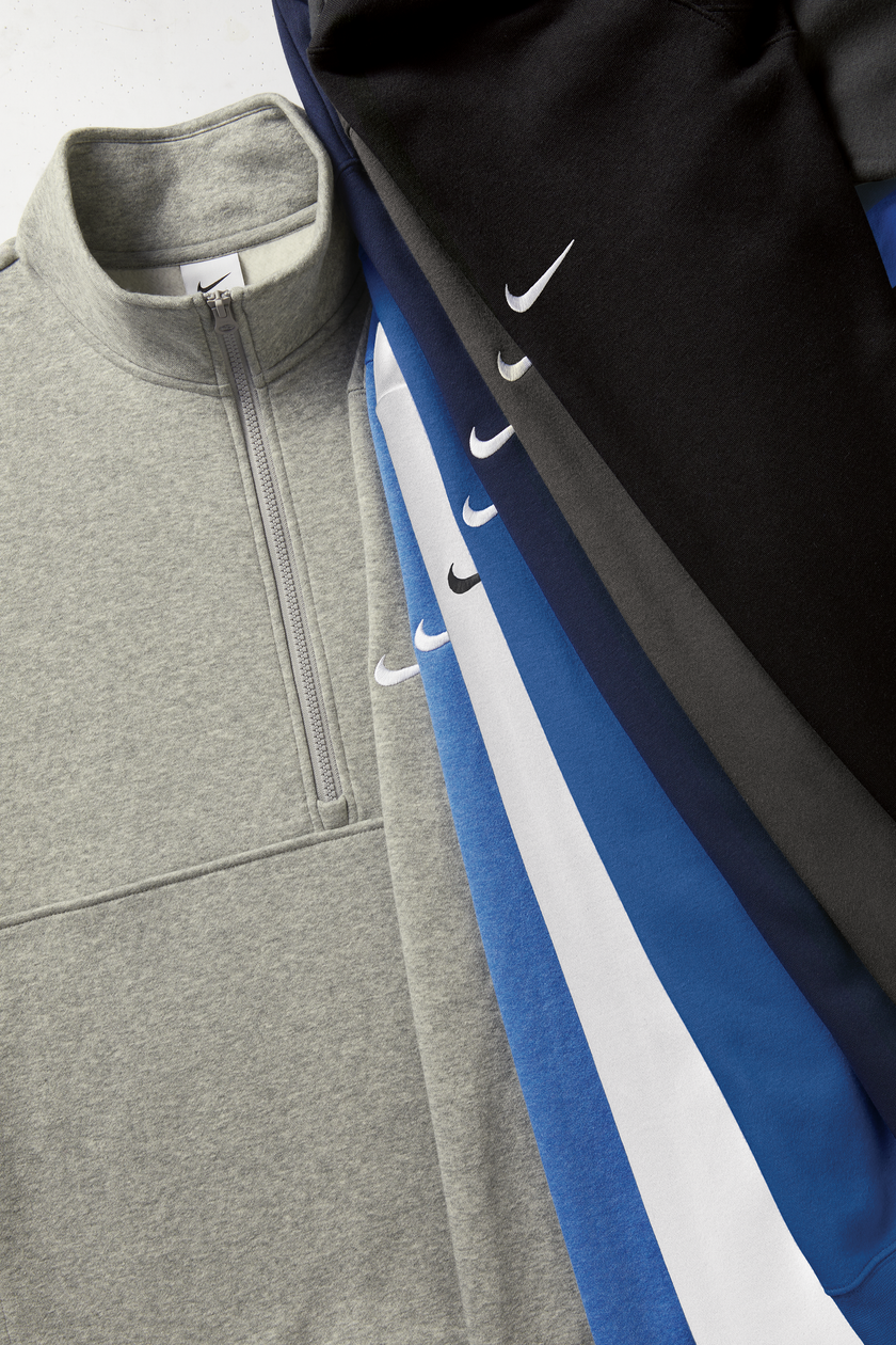 Women's Club Fleece Sleeve Swoosh 1/2-Zip