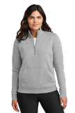 Women's Club Fleece Sleeve Swoosh 1/2-Zip
