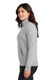 Women's Club Fleece Sleeve Swoosh 1/2-Zip