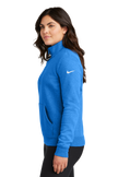 Women's Club Fleece Sleeve Swoosh 1/2-Zip